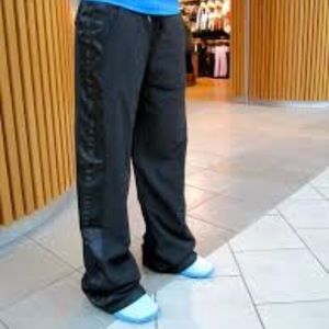Lululemon Run Right Round Pant **RARE**
